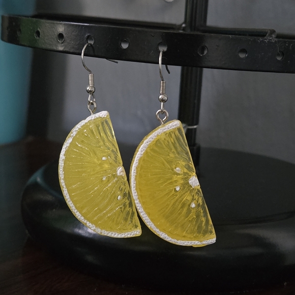 Yellow Lemon Slice Earrings - Picture 1 of 3